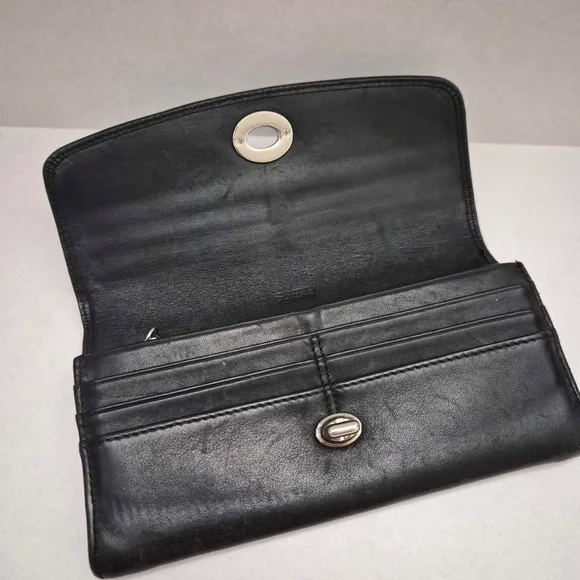 Coach Vintage 90s Iconic Old Money Turn Lock Timeless Soft Black Leather Wallet - Picture 3 of 7